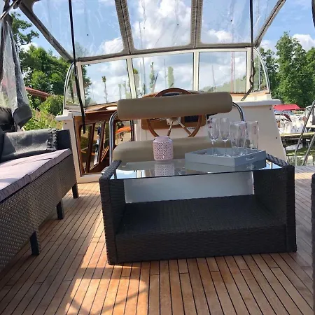 Botel Nautiner 40